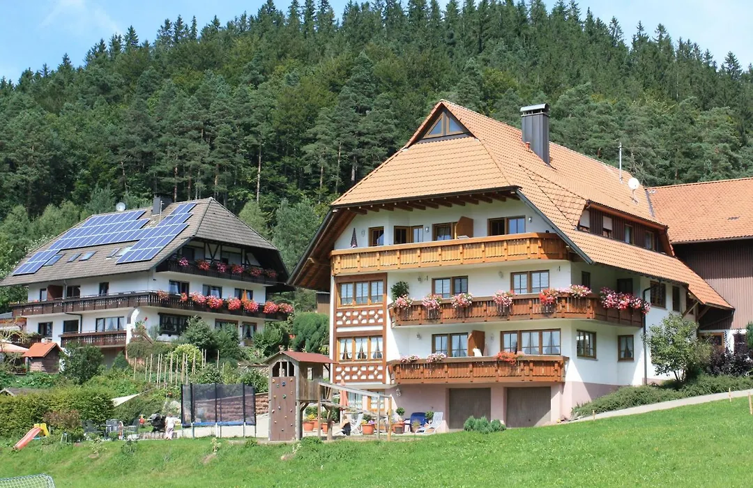 Schlosshof - der Urlaubsbauernhof-1